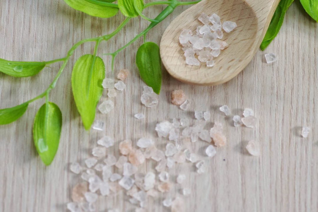 精製塩と自然塩の違いは？自然海塩を選ぶことが大切